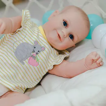 NPK 48 CM Gerçekçi Bebe Bebek Reborn Bebek Yürüyor Kız Maddie Yumuşak Vücut Esnek El-Çizim Saç 3D Cilt Tonu bebek