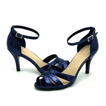 KNCOKAR Yaz aylarında, bayan ayakkabıları ile bayan ayakkabıları ince ve klasik mavi görünecek.