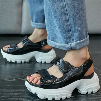 Platformu Ayakkabı Pompaları Kadın Inek Deri Takozlar Yüksek Topuk Gladyatör Sandalet Kadın Burnu açık Platformu Moda Sneakers rahat ayakkabılar